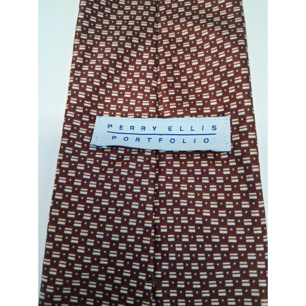 Perry Ellis Men's Necktie Imported 100% Silk Made in the U.S.A 57" L x 4" W GUC